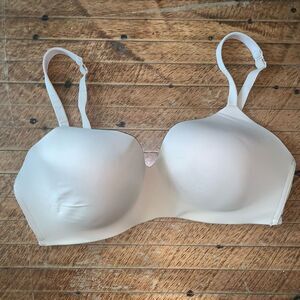 Cacique nude  lightly lined T-shirt no wire 38DDD bra